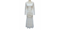 Robe Longue Ajustée en Dentelle Blanche – Taille L (Seconde main) Robe Longue Ajustée en Dentelle Blanche – Taille L (Seconde main)